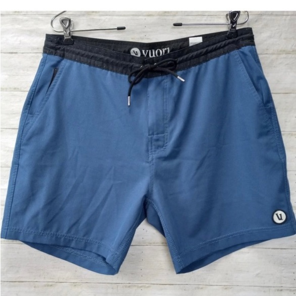 Vuori Bahia Boardshort Men’s size 32. Like New.